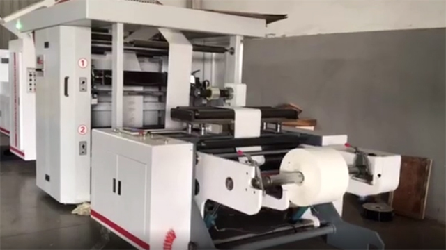 Machine de fabrication de sacs en papier, plats et sachets papier plats (avec imprimante Flexo 2 couleurs)